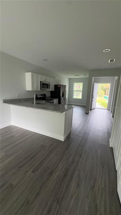En Venta: $500,000 (6 camas, 0 baños, 2454 Pies cuadrados)