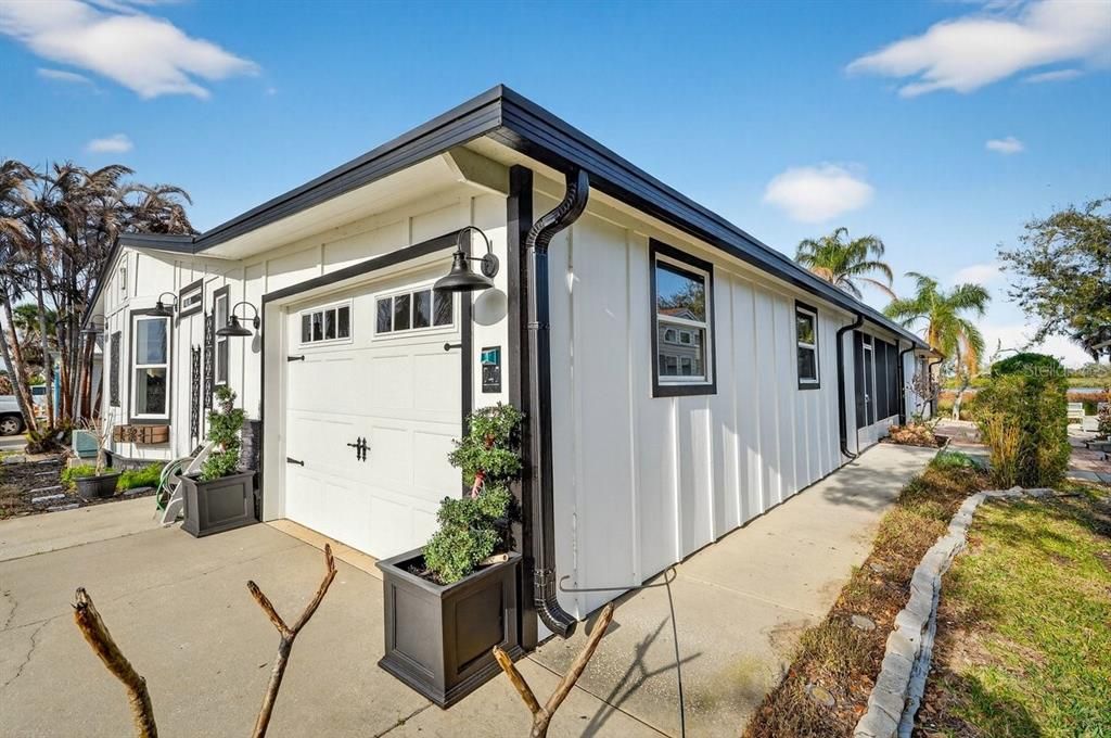 For Sale: $499,999 (3 beds, 2 baths, 2517 Square Feet)