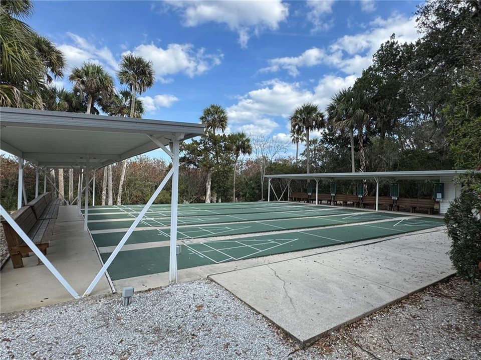 For Sale: $499,999 (3 beds, 2 baths, 2517 Square Feet)