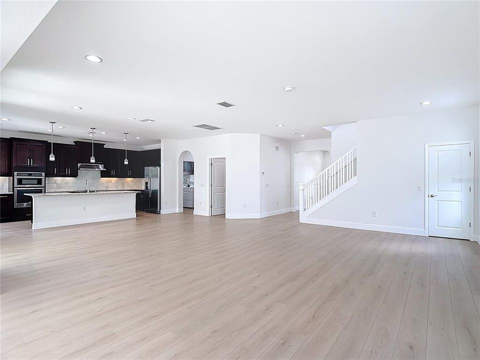 En Venta: $750,000 (4 camas, 3 baños, 3549 Pies cuadrados)