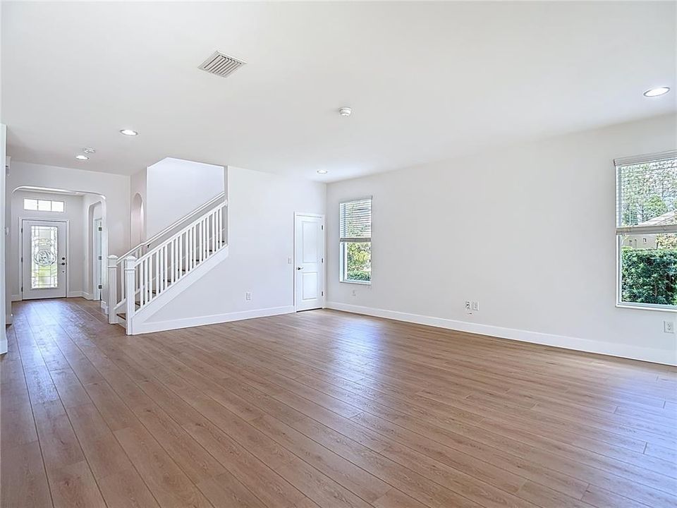 En Venta: $750,000 (4 camas, 3 baños, 3549 Pies cuadrados)