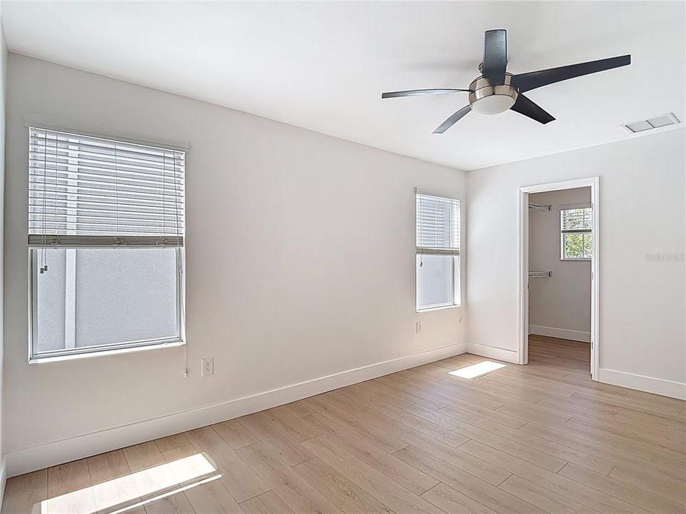 En Venta: $750,000 (4 camas, 3 baños, 3549 Pies cuadrados)