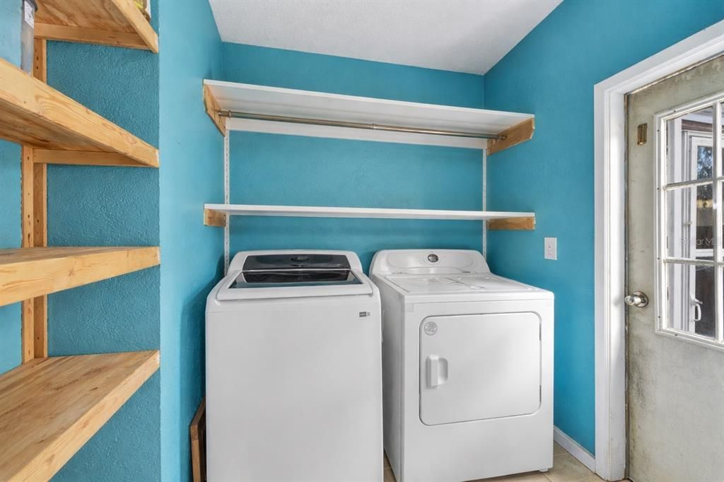 На продажу: $429,900 (3 спален, 2 ванн, 1344 Квадратных фут)