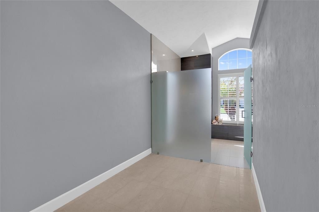 For Sale: $2,690,000 (3 beds, 2 baths, 2632 Square Feet)