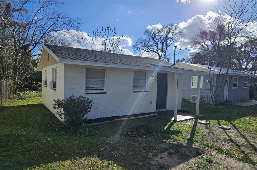 Active With Contract: $90,000 (2 beds, 1 baths, 512 Square Feet)