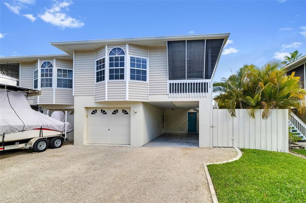 Activo con contrato: $385,000 (3 camas, 3 baños, 1879 Pies cuadrados)