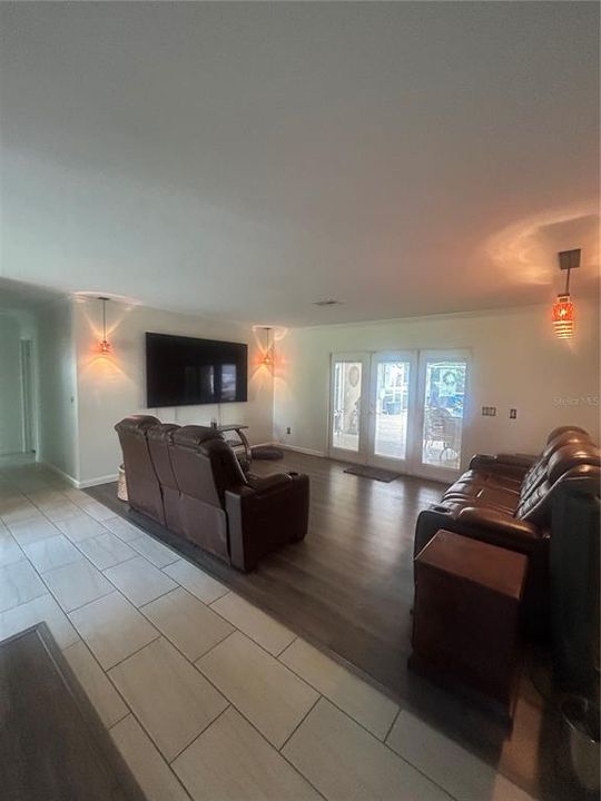 For Sale: $598,900 (4 beds, 3 baths, 2724 Square Feet)