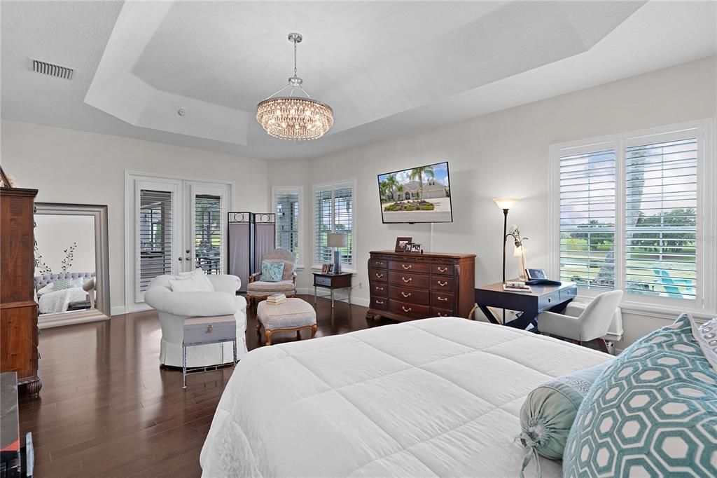 For Sale: $1,950,000 (3 beds, 2 baths, 3320 Square Feet)