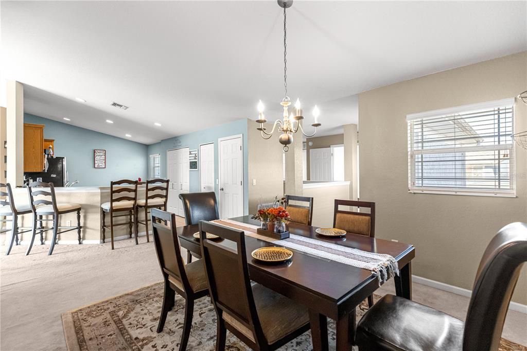 На продажу: $207,000 (3 спален, 2 ванн, 1864 Квадратных фут)