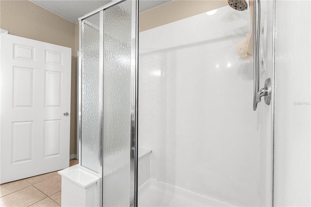 На продажу: $207,000 (3 спален, 2 ванн, 1864 Квадратных фут)