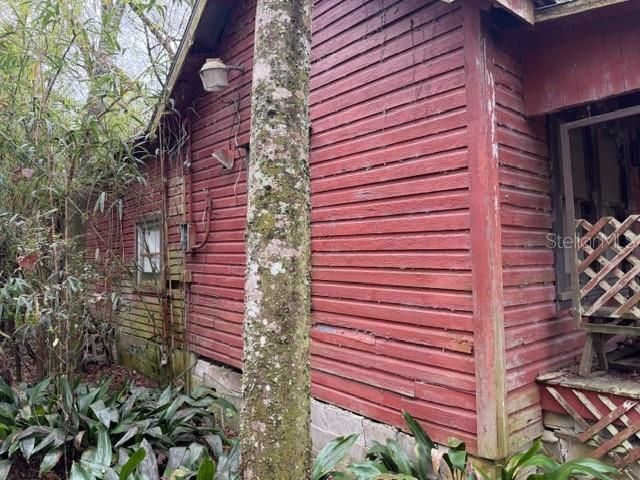 待售: $140,000 (2.14 acres)