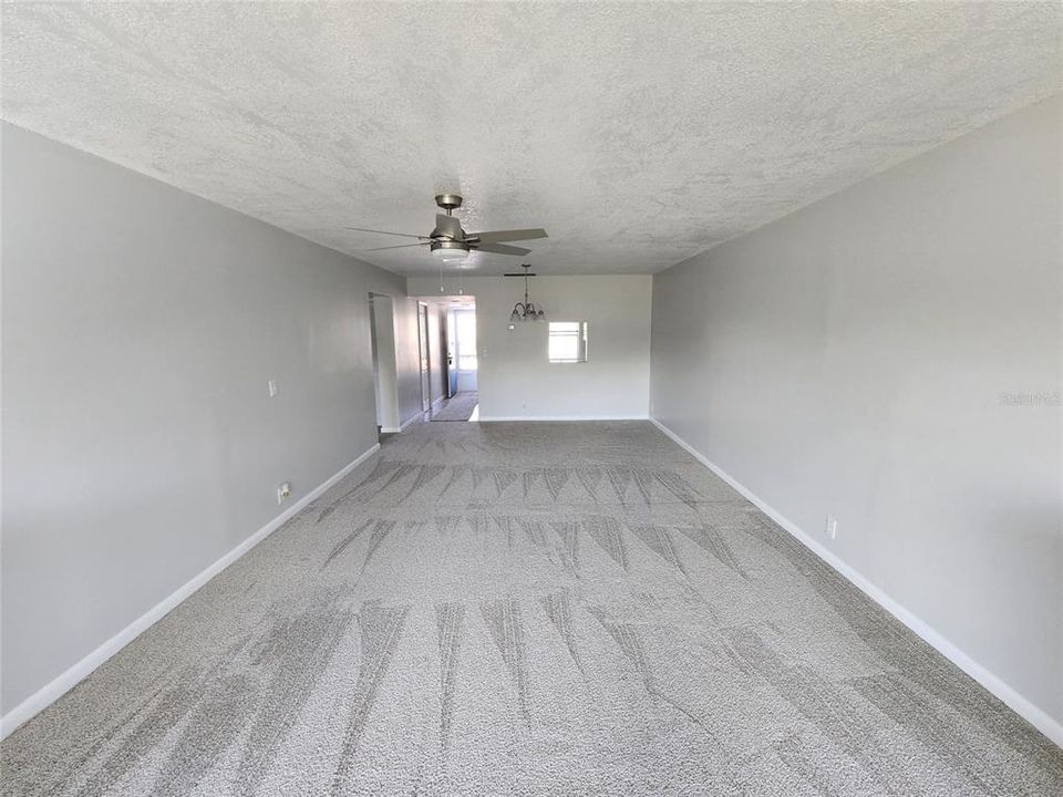 Activo con contrato: $109,000 (2 camas, 2 baños, 1030 Pies cuadrados)