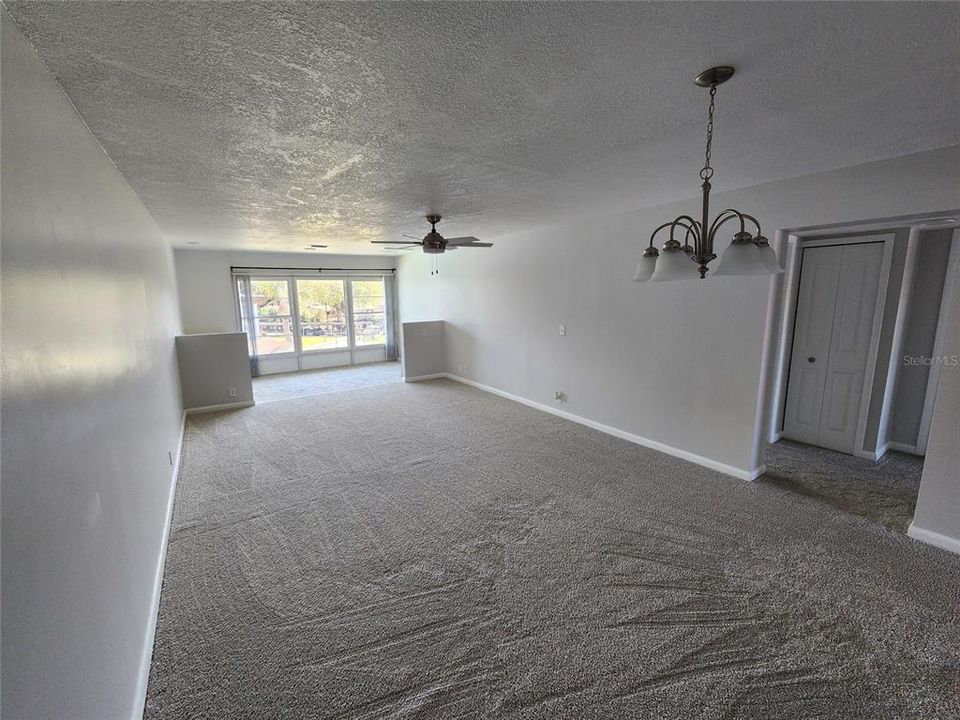 Activo con contrato: $109,000 (2 camas, 2 baños, 1030 Pies cuadrados)
