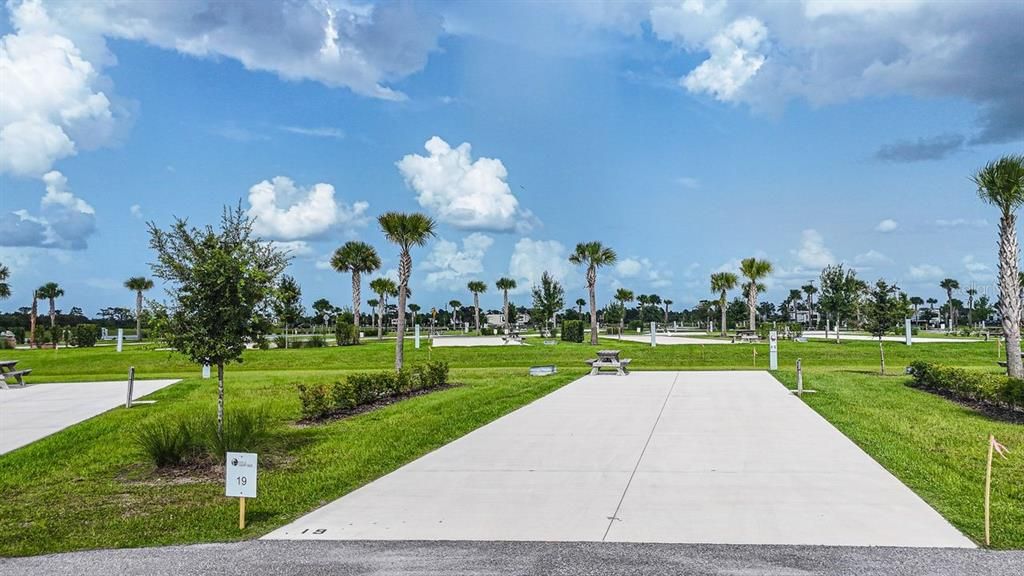 待售: $199,900 (0.10 acres)