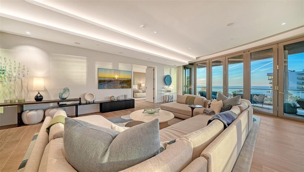 For Sale: $12,750,000 (3 beds, 3 baths, 4967 Square Feet)