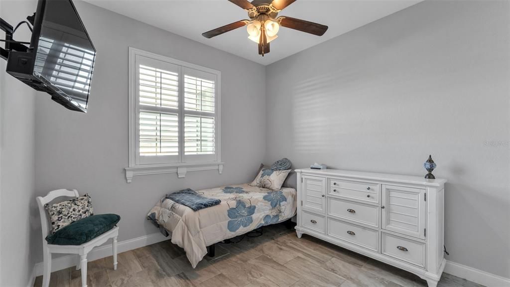 Active With Contract: $624,900 (5 beds, 3 baths, 2691 Square Feet)