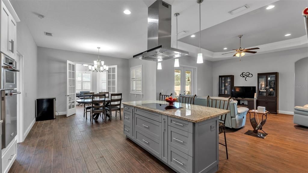 Active With Contract: $624,900 (5 beds, 3 baths, 2691 Square Feet)
