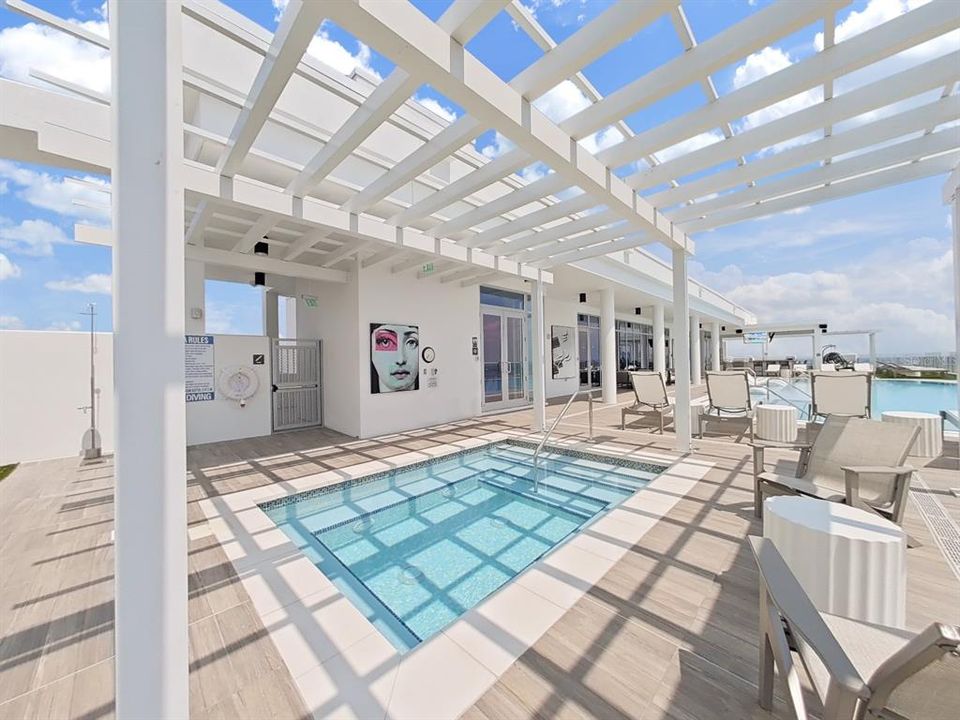 For Rent: $22,000 (3 beds, 3 baths, 2522 Square Feet)