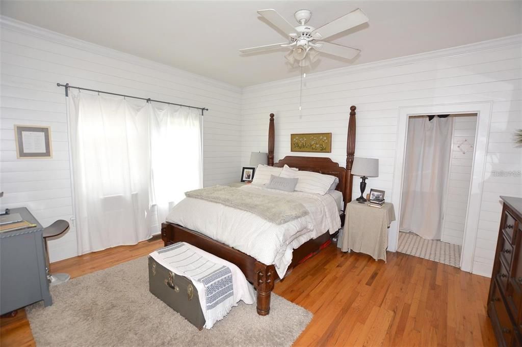 For Sale: $575,000 (4 beds, 3 baths, 3124 Square Feet)