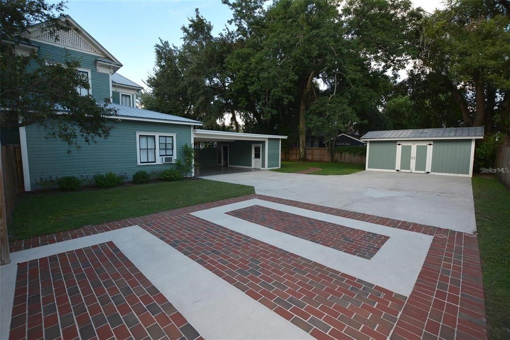 For Sale: $575,000 (4 beds, 3 baths, 3124 Square Feet)
