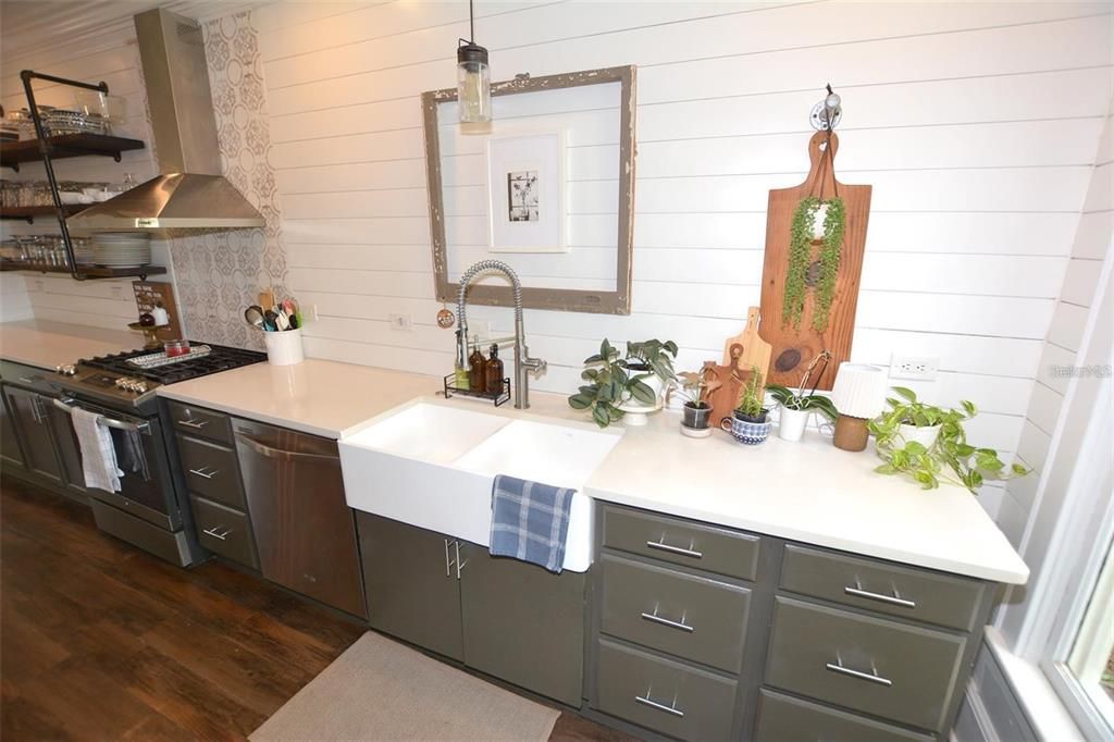 For Sale: $575,000 (4 beds, 3 baths, 3124 Square Feet)