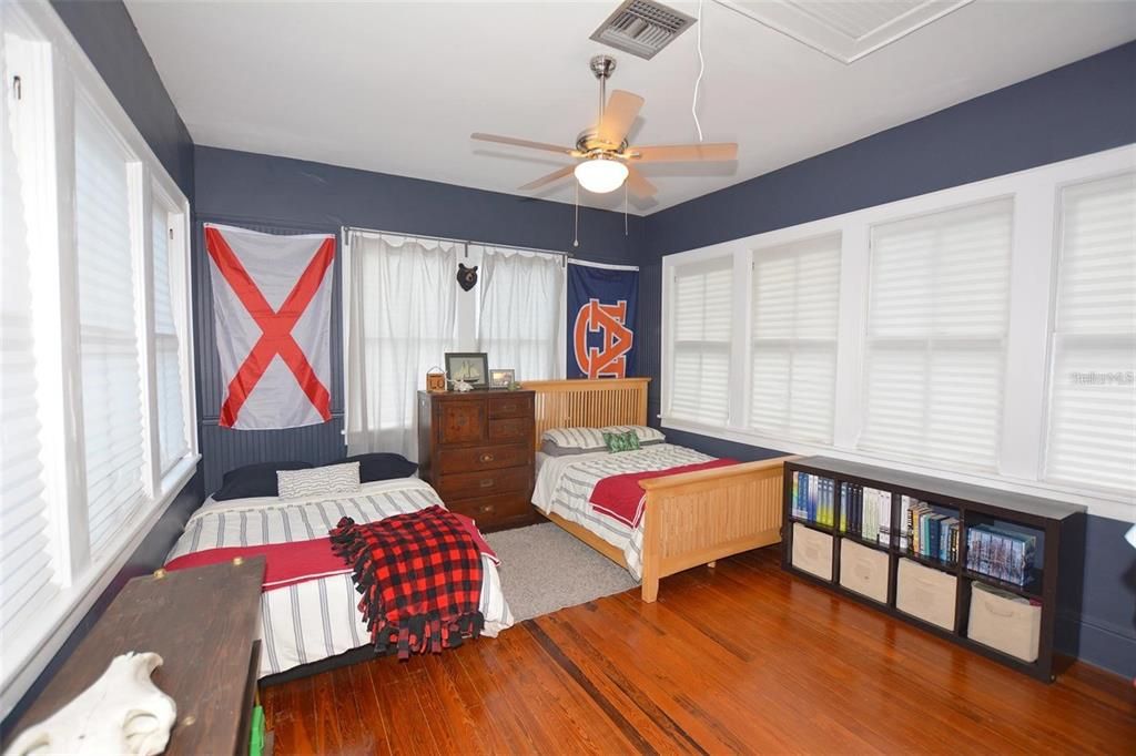 For Sale: $575,000 (4 beds, 3 baths, 3124 Square Feet)