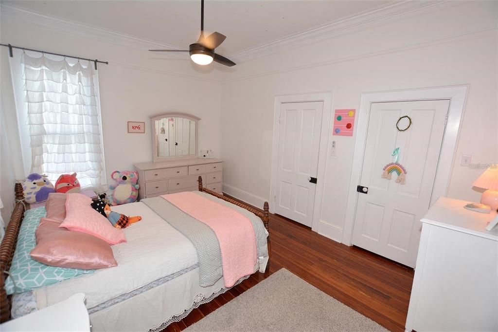 For Sale: $575,000 (4 beds, 3 baths, 3124 Square Feet)