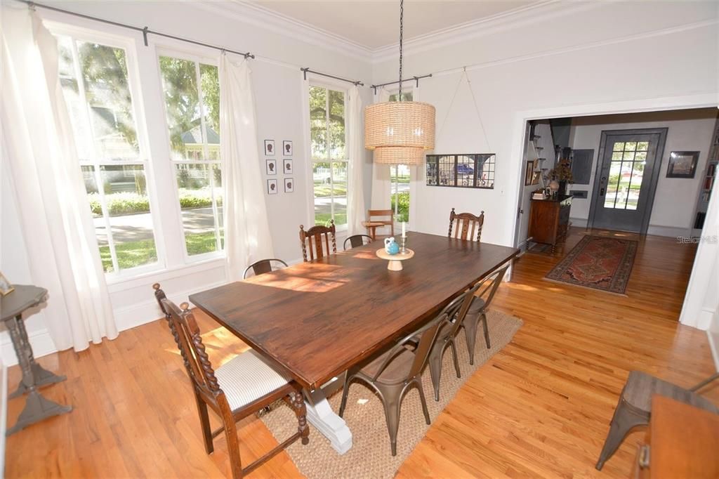 For Sale: $575,000 (4 beds, 3 baths, 3124 Square Feet)