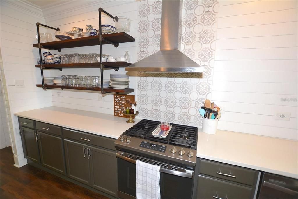 For Sale: $575,000 (4 beds, 3 baths, 3124 Square Feet)