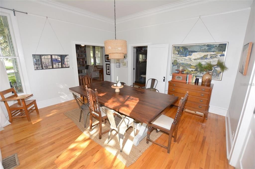 For Sale: $575,000 (4 beds, 3 baths, 3124 Square Feet)