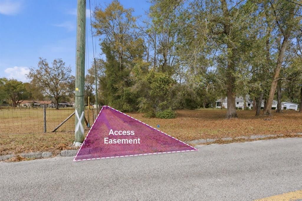 待售: $175,000 (2.45 acres)