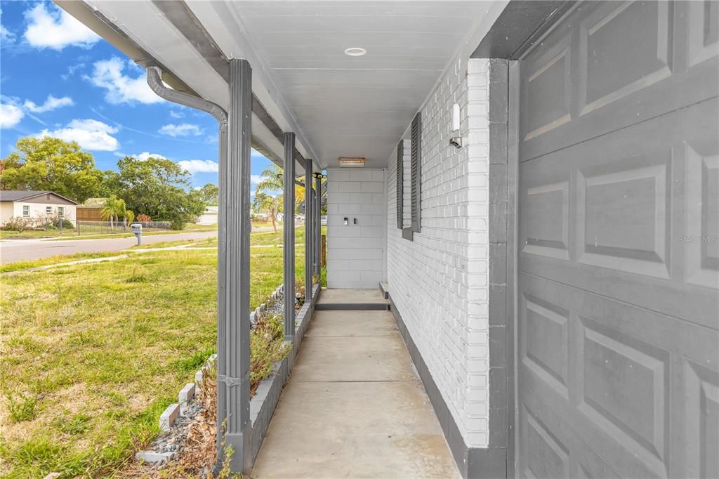 For Sale: $320,000 (4 beds, 2 baths, 1552 Square Feet)