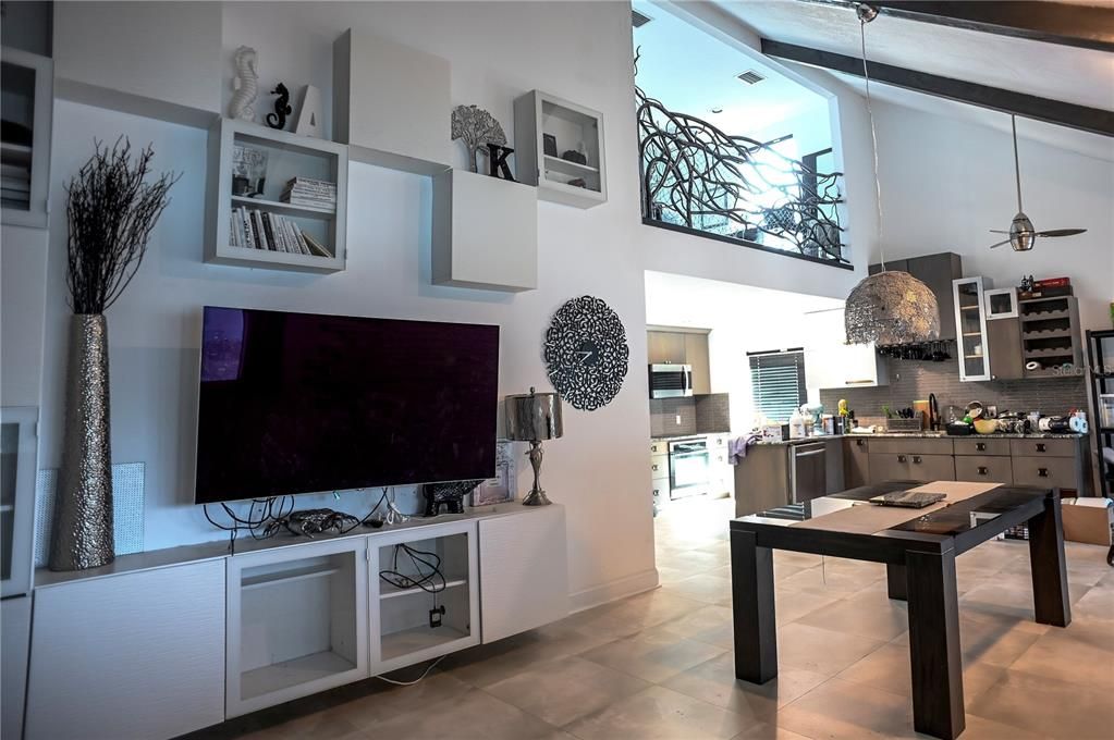 For Sale: $175,000 (2 beds, 2 baths, 1460 Square Feet)