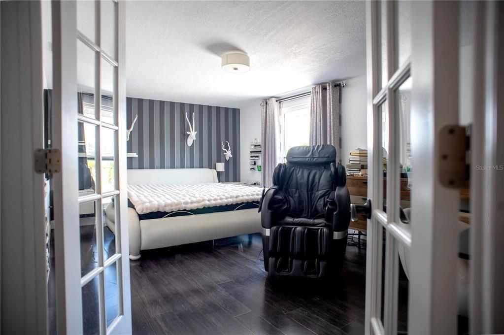 For Sale: $175,000 (2 beds, 2 baths, 1460 Square Feet)