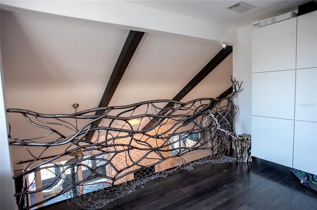 For Sale: $175,000 (2 beds, 2 baths, 1460 Square Feet)