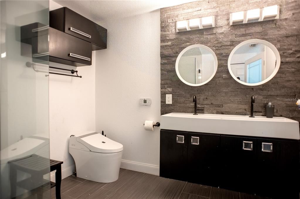 For Sale: $175,000 (2 beds, 2 baths, 1460 Square Feet)