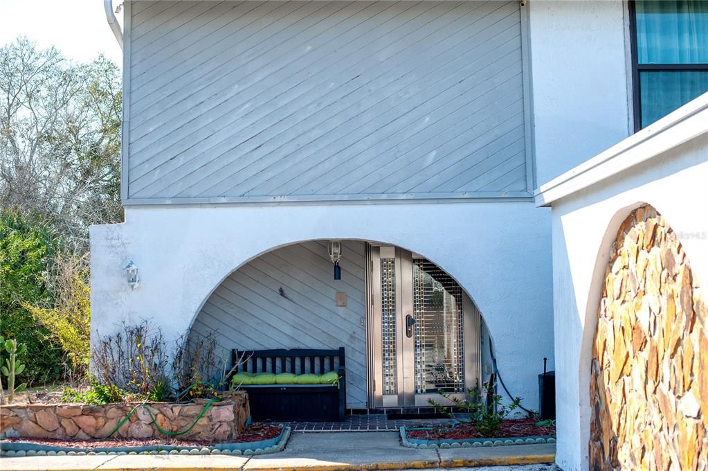 For Sale: $175,000 (2 beds, 2 baths, 1460 Square Feet)