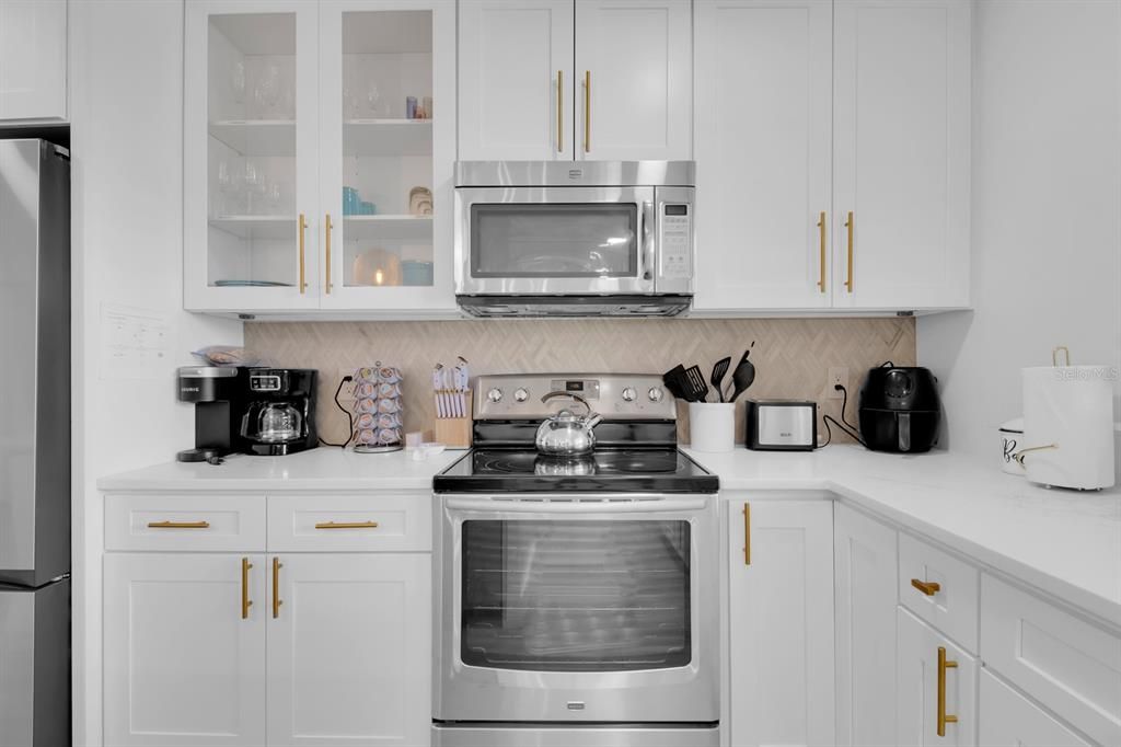 For Sale: $599,000 (3 beds, 2 baths, 1582 Square Feet)