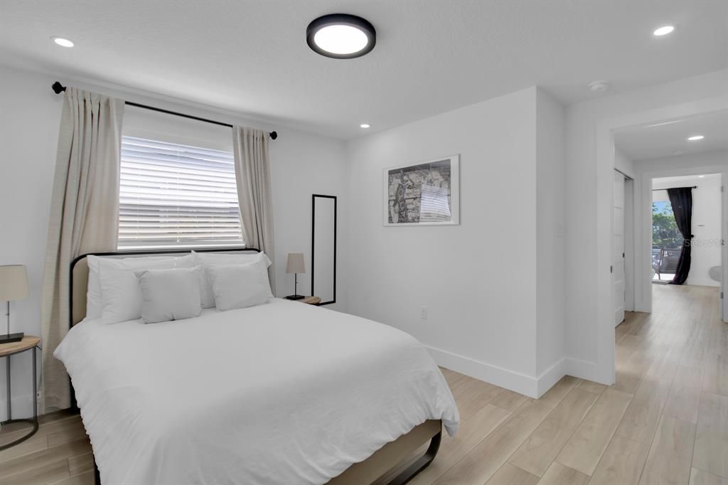 For Sale: $599,000 (3 beds, 2 baths, 1582 Square Feet)