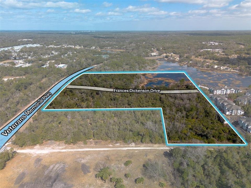 待售: $4,200,000 (23.00 acres)