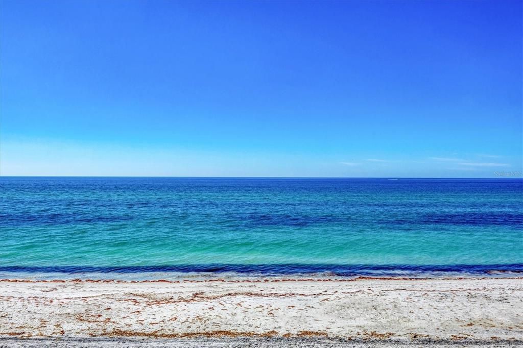 For Sale: $895,000 (2 beds, 2 baths, 1347 Square Feet)