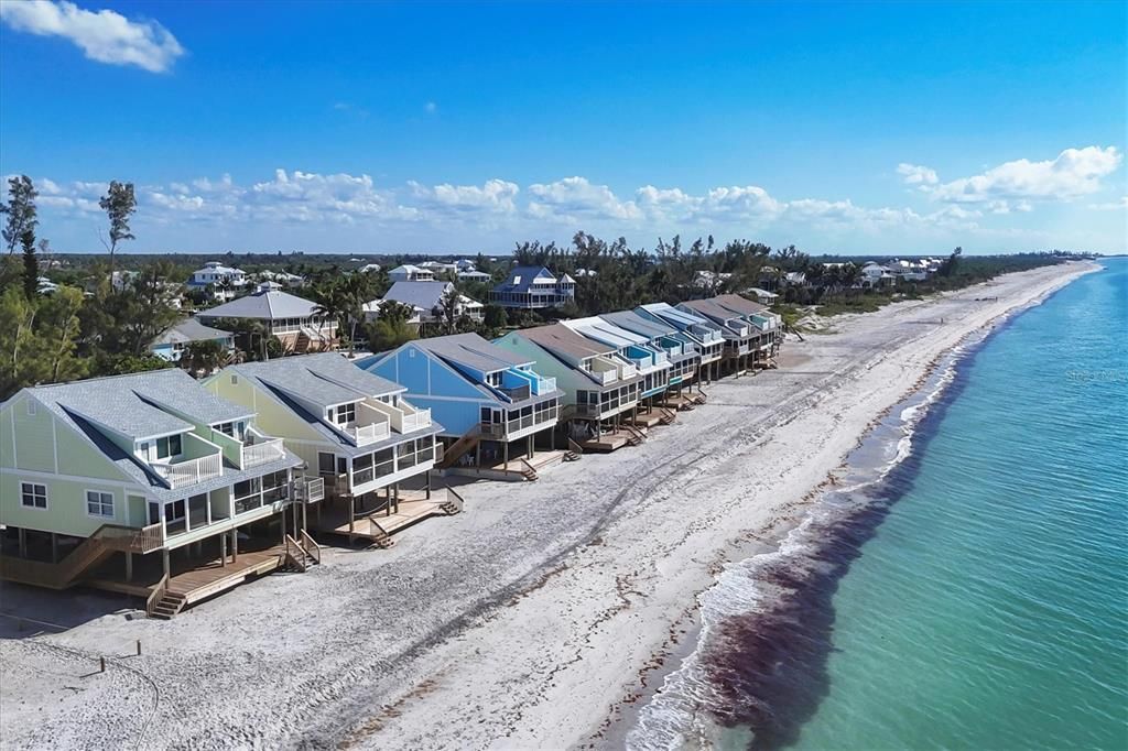 For Sale: $895,000 (2 beds, 2 baths, 1347 Square Feet)