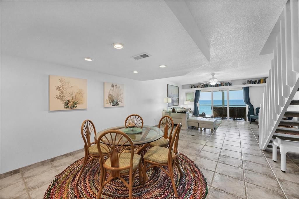 For Sale: $895,000 (2 beds, 2 baths, 1347 Square Feet)