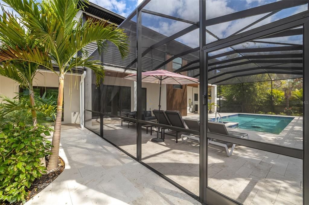 For Sale: $1,895,000 (5 beds, 5 baths, 4518 Square Feet)