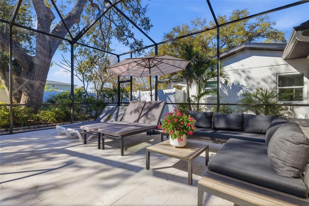 For Sale: $1,895,000 (5 beds, 5 baths, 4518 Square Feet)