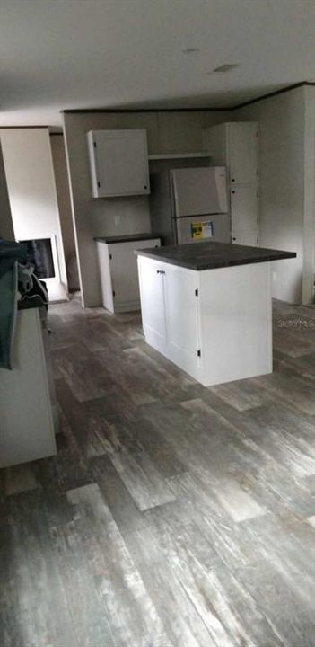 На продажу: $239,900 (3 спален, 2 ванн, 1848 Квадратных фут)