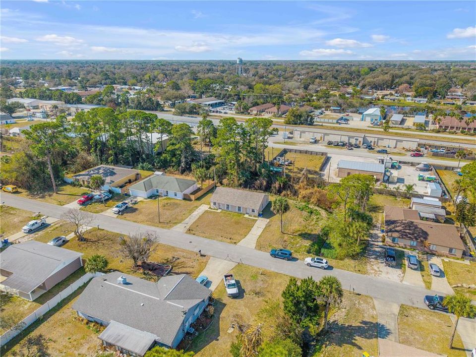 На продажу: $350,000 (4 спален, 0 ванн, 1616 Квадратных фут)