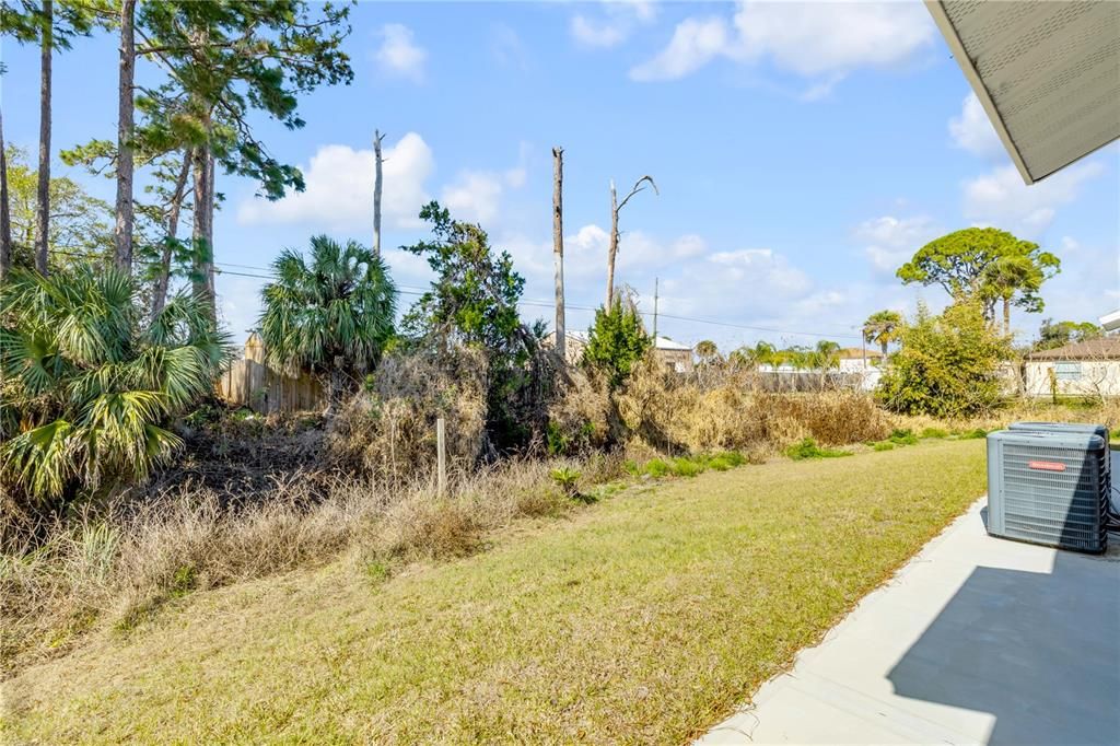 На продажу: $350,000 (4 спален, 0 ванн, 1616 Квадратных фут)