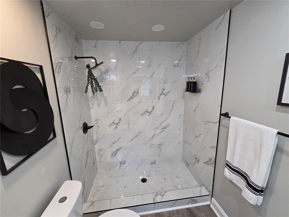 На продажу: $324,990 (3 спален, 2 ванн, 1254 Квадратных фут)