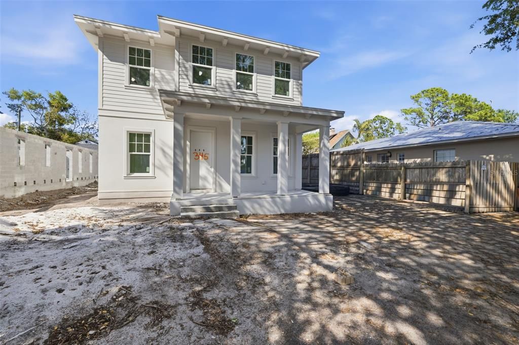 Active With Contract: $2,699,000 (5 beds, 4 baths, 3409 Square Feet)